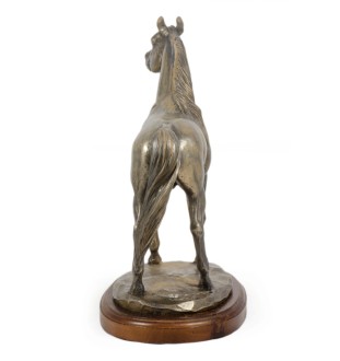 Cheval d'élevage australien I - statuette avec un cheval, silhouette de cheval sur du bois, un prix prestigieux dans le concours de la marque Art-Dog