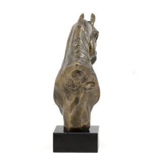 Australisches Zuchtpferd - eine große Statue mit einem Pferd, ein Büste auf einem steinernen Sockel, ein prestigeträchtiger Preis im Wettbewerb der Marke Art-Dog