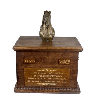 Koń fryzyjski urna na drewnie z statuetką zimnego brązu Art-Dog