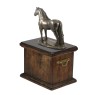 Koń fryzyjski I urna na drewnie z statuetką konia Art-Dog