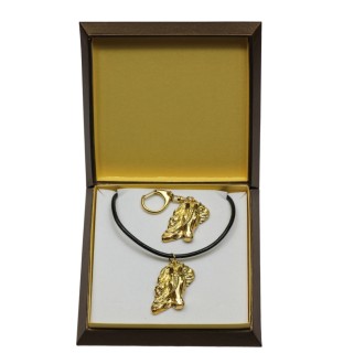 Braunes Pferd Schlüsselanhänger und Halskette mit einem Pferd in einer Schachtel, hochwertig vergoldetes Produkt, Marke Art-Dog