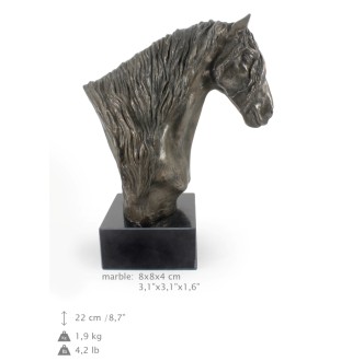 Cheval bai - une élégante statuette, un buste de cheval sur un socle en pierre, un trophée pour les courses de chevaux de la marque Art-Dog