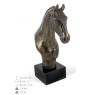 Cheval hanovrien - une grande statuette avec un cheval, un buste sur un socle en pierre, un prix prestigieux dans le concours de la marque Art-Dog