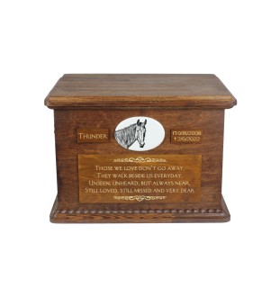 Cheval du désert de Namibie - urne pour les cendres d'un cheval, urne personnalisée avec une photo, grande boîte pour les cendres de cheval de la marque Art-Dog