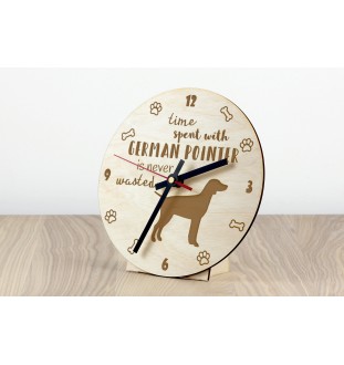 Chien d'arrêt allemand à poil dur, Braque allemand à poil dur - horloge avec chien, horloge en bois, horloge murale pour les amoureux des chiens, horloge de bureau et étagère, Art-Dog