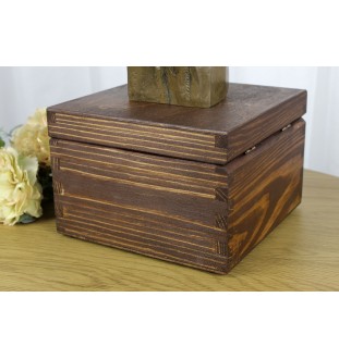 Amerykański Staffordshire terrier urna na skrzynce brązowa Art-Dog