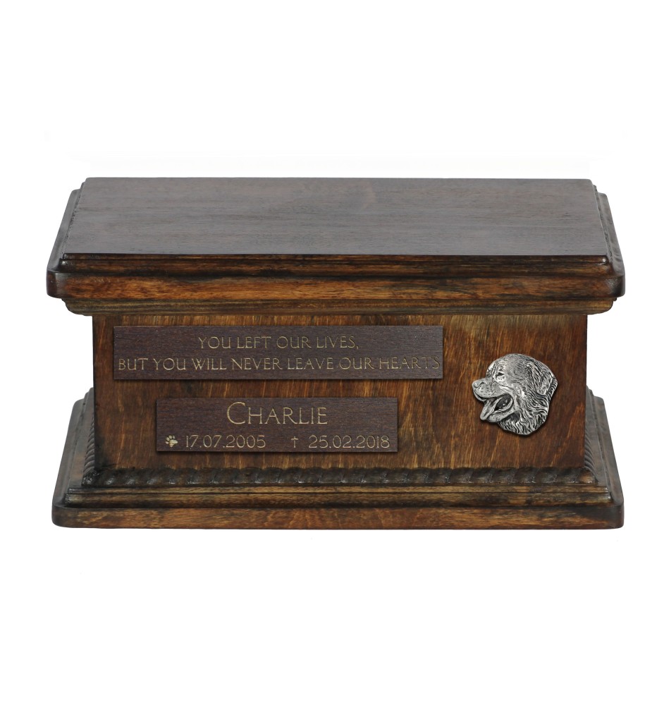 Bernese Mountain Dog, Berner Sennenhund - wooden urn for dog ashes, personalized urn with engraving, small urn for dog ashes from the Art-Dog brand