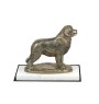 Neufundländer, Newfoundland - Hundestatue, Figur auf weißem Marmor, Trophäe für die Art-Dog-Hundeaustellung