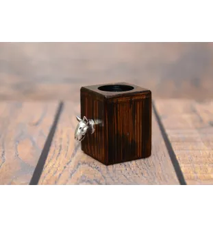 Bull Terrier I - bougeoir en bois avec un chien, un souvenir unique après la perte d'un chien, une œuvre artisanale de la marque Art-Dog