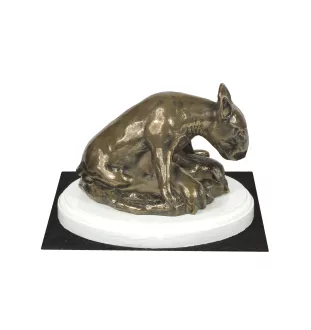 Bull Terrier, Bullterrier II - Hundestatue, Figur auf weißem Sockel, Trophäe für die Art-Dog-Hundeaustellung.