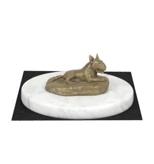 Bull Terrier, Bullterrier I - Hundestatue, Figur auf weißem Marmor, Trophäe für die Art-Dog-Hundeaustellung