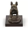 Bouledogue français - statuette de chien, figurine sur un socle blanc, trophée pour exposition de chiens de la marque Art-Dog