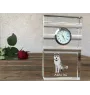 Akita, Akita Inu - une horloge en verre avec une photo, une photo de chien dans un cristal, une horloge de bureau personnalisée de la marque Art-Dog