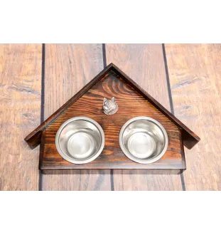 Alaskan Malamute - wooden stand with bowls for a dog, decorative dog bowls, a gift for adopting a dog from the Art-Dog brand