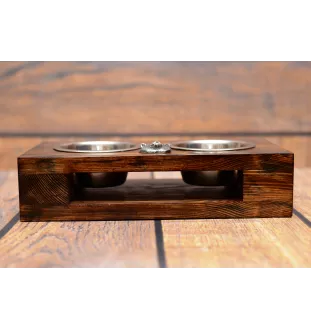 Akita, Akita Inu - support en bois avec des bols pour chien, bols pour chien en acier, cadeau pour l'adoption d'un chien de la marque Art-Dog