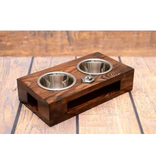 Akita, Akita Inu - support en bois avec des bols pour chien, bols pour chien en acier, cadeau pour l'adoption d'un chien de la marque Art-Dog