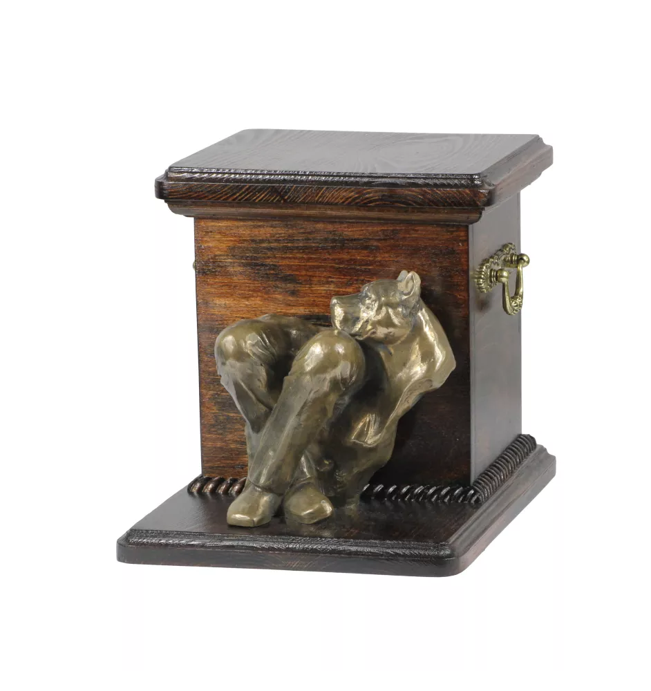 Amerykański Staffordshire terrier urna wykonana z drewna z psem Art-Dog