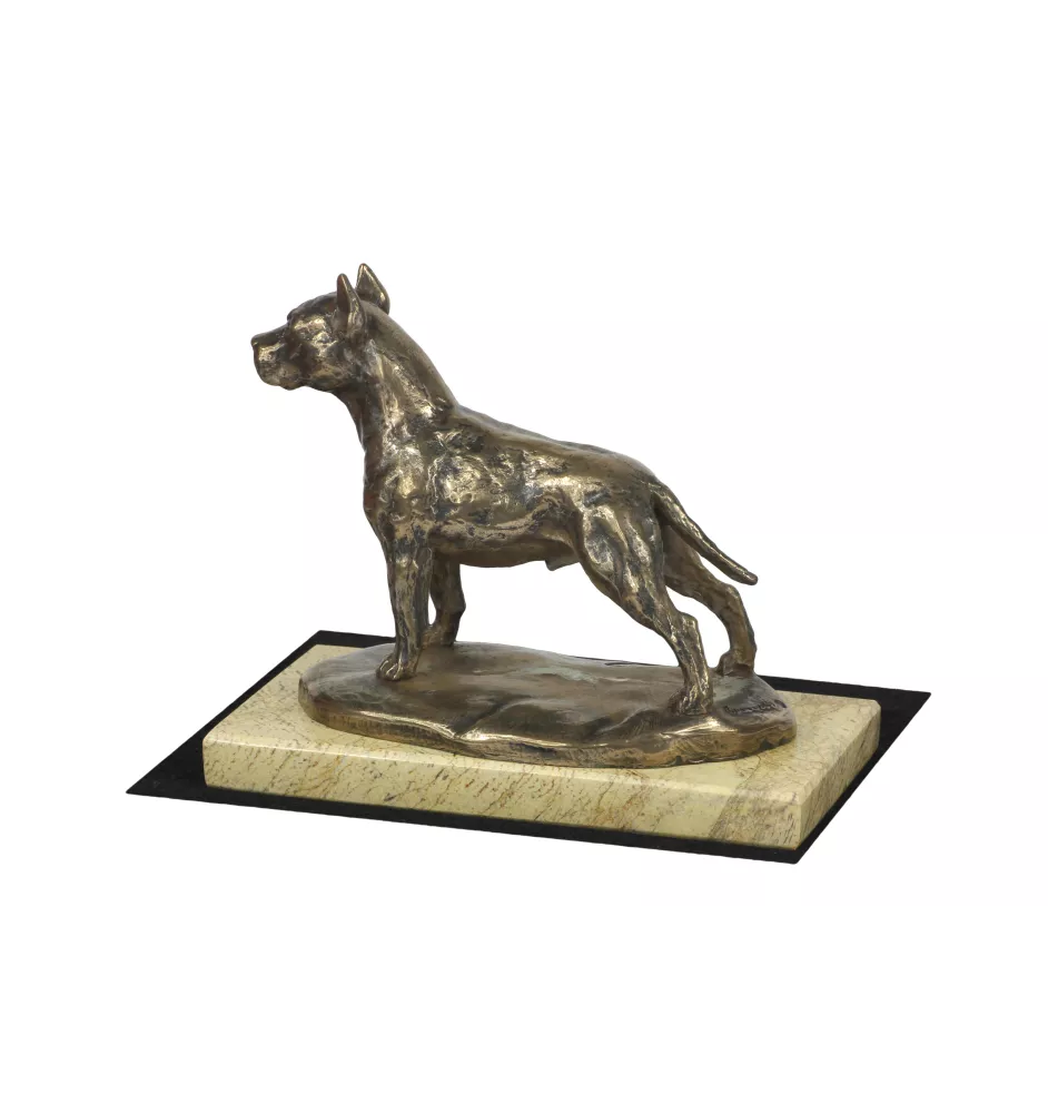 Amerykański Staffordshire terrier statuetka na piaskowym kamieniu Art-Dog
