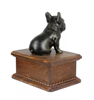 Französische Bulldogge - Eine Urne für die Asche eines Hundes mit einer Statue, eine personalisierte hölzerne Urne, eine kleine Urne für Hundeschnuppen der Marke Art-Dog.