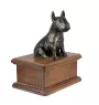 Bulterier niska urna z siedzącą figurką z żywicy Art-Dog