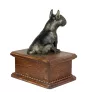 Bull Terrier, Bullterrier - Eine Urne für die Asche eines Hundes mit einer Statue, eine personalisierte hölzerne Urne, eine kleine Urne für Hundeschnuppen der Marke Art-Dog.