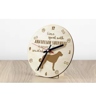 Anatolischer Hirtenhund - Uhr mit Hund, Holzuhr mit Gravur, personalisierte Uhr von Art-Dog