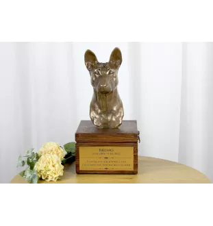 Basenji, Kongo-Terrier - Eine Ascheurne für Hunde mit einer Statuette, eine kleine Urne für Hunde, eine personalisierte Urne mit dem Porträt eines Hundes von der Marke Art-Dog.