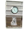 Berger basque - une horloge en verre avec une photo, une photo de chien dans un cristal, une horloge de bureau personnalisée de la marque Art-Dog