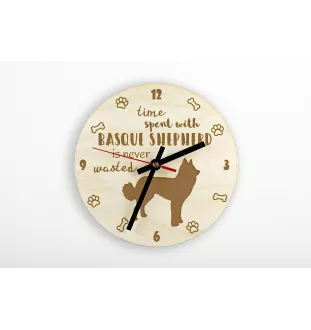 Berger basque - horloge avec chien, horloge en bois avec gravure, horloge personnalisée par Art-Dog