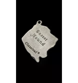 Basset Hound I - un collier avec un chien, un pendentif de chien sur une chaîne en argent, un bijou unique de la marque Art-Dog