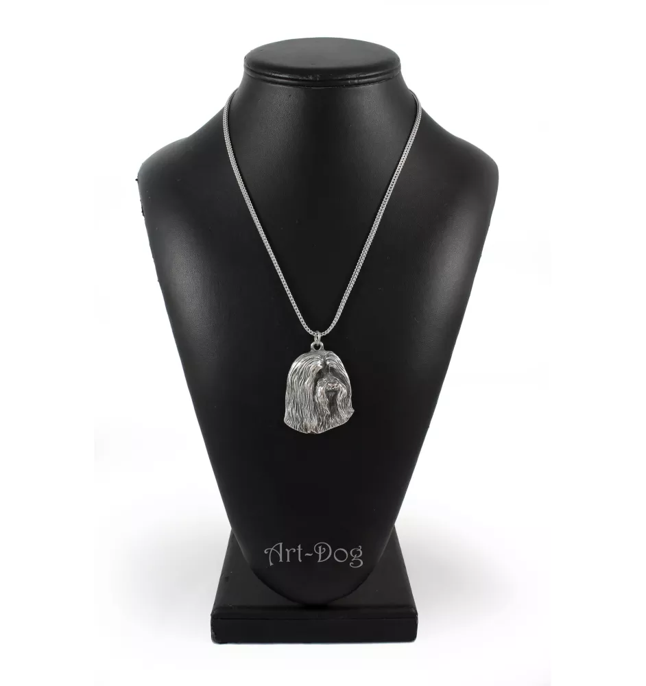 Collie Barbu, Bearded collie, Parfois appelé colley barbu - un collier avec un chien, un pendentif de chien sur une chaîne en argent, un bijou unique de la marque Art-Dog