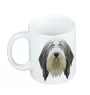 Collie Barbu, Bearded collie, Parfois appelé colley barbu - tasse avec une photo et un motif de chien géométrique Art-Dog
