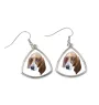 Basset Hound - Ohrringe mit einem Bild und dem Schriftzug "Geometrischer Hund" von Art-Dog