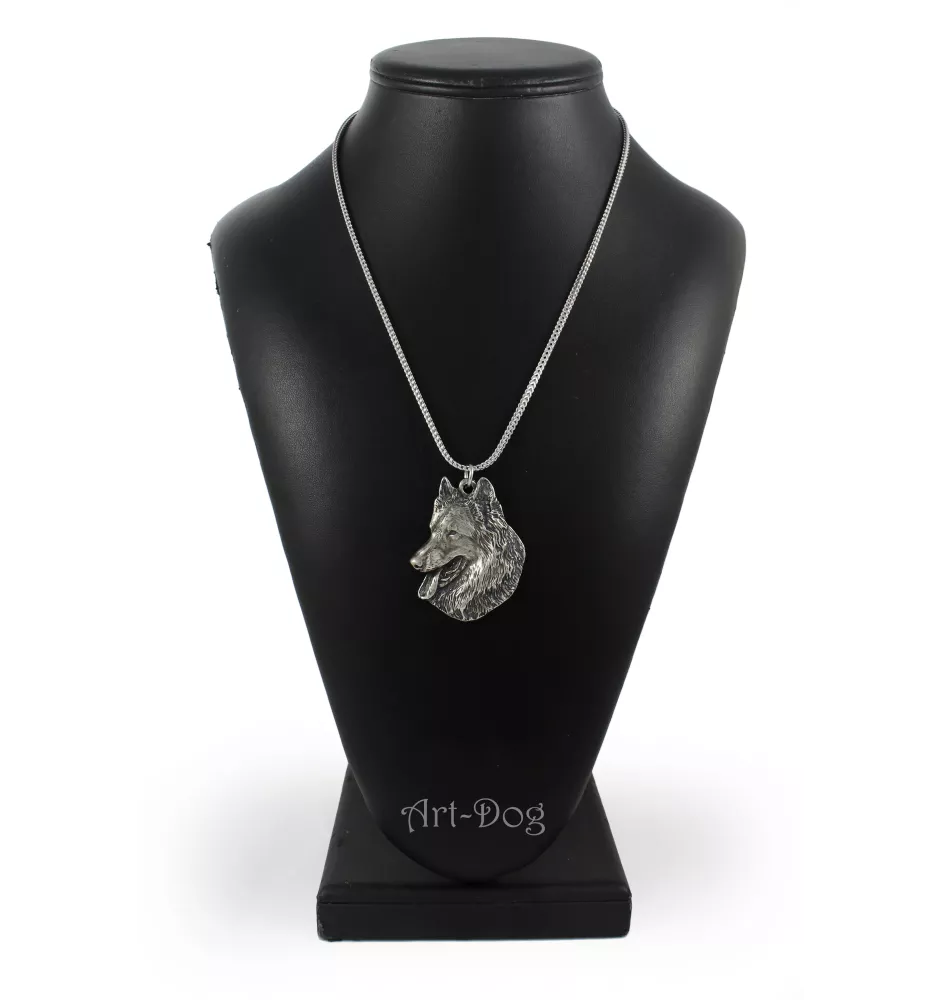 Chiens de Berger Belge - un collier avec un chien, un pendentif de chien sur une chaîne en argent, un bijou unique de la marque Art-Dog
