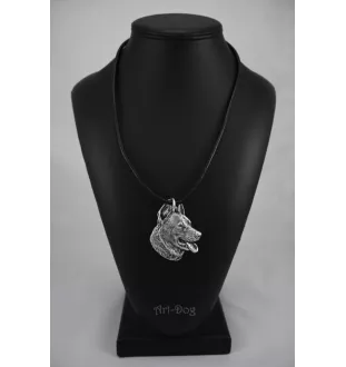 Berger de Beauce, Beauceron, Beauce Sheep Dog - Dog necklace in gift box, silver-plated locket for dog fan, striking pendant by Art-Dog brand