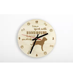 Bluthund, Bloodhound, Chien de St Hubert - Uhr mit Hund, Holzuhr mit Gravur, personalisierte Uhr von Art-Dog