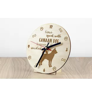 Kanaan-Hund, Canaan Dog - Uhr mit Hund, Holzuhr mit Gravur, personalisierte Uhr von Art-Dog