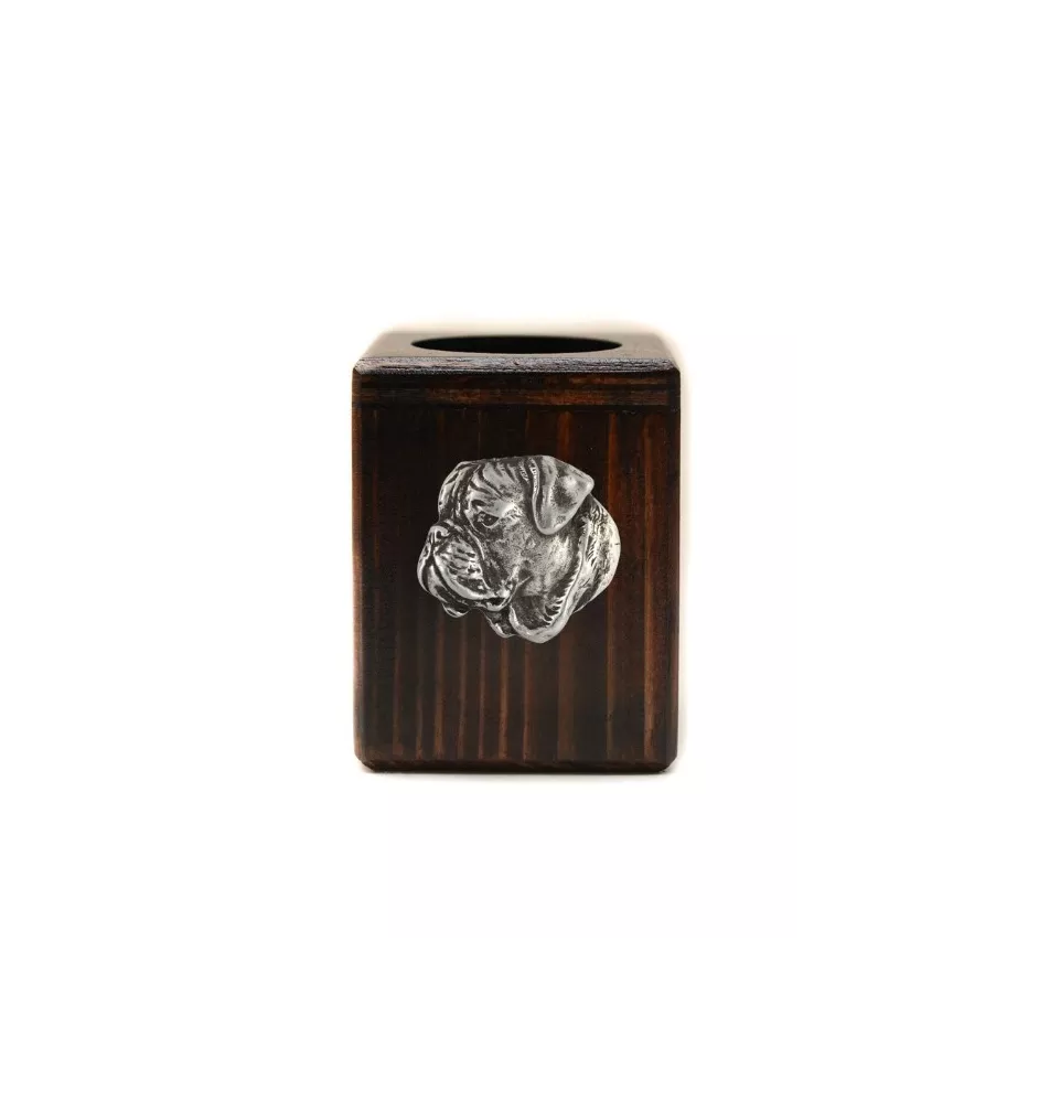 Bullmastiff II - bougeoir en bois avec un chien, un souvenir unique après la perte d'un chien, une œuvre artisanale de la marque Art-Dog
