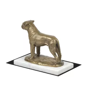 Bullmastiff - une statuette de chien, une figurine en marbre blanc, un trophée pour l'exposition de chiens de la marque Art-Dog