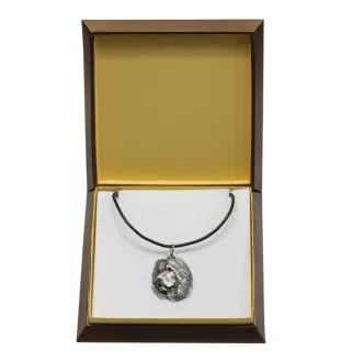 Berger du Caucase - Collier de chien dans une boîte cadeau, médaillon argenté pour fan de chien, pendentif remarquable de la marque Art-Dog