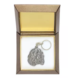 Cavalier King Charles Spaniel - Pendentif argenté avec un chien dans une boîte décorative, décoration de sac à main, pendentif de sac à dos par la marque Art-Dog