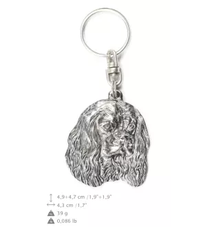 Cavalier King Charles Spaniel - Versilberter Anhänger mit einem Hund in einer dekorativen Box, Handtaschenschmuck, Rucksackanhänger der Marke Art-Dog