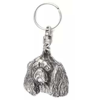 Cavalier King Charles Spaniel I - Pendentif argenté avec un chien dans une boîte décorative, décoration de sac à main, pendentif de sac à dos par la marque Art-Dog