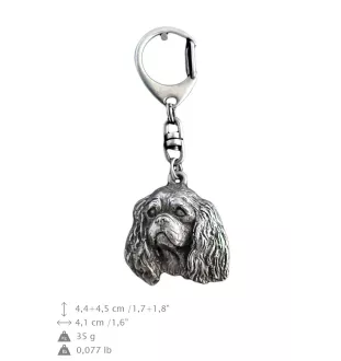 Cavalier King Charles Spaniel I - Versilberter Schlüsselanhänger mit Hund in einer Geschenkbox, Handtaschenschmuck, Rucksackanhänger der Marke Art-Dog