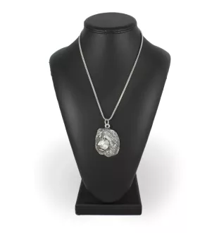 Berger du Caucase - un collier avec un chien, un pendentif de chien sur une chaîne en argent, un bijou unique de la marque Art-Dog