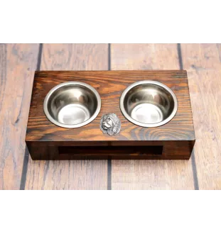 Kaukasischer Schäferhund, Kaukasischer Owtscharka - Holzständer mit Näpfen für Hunde, Edelstahlnäpfe, Geschenk zur Adoption eines Hundes von der Marke Art-Dog