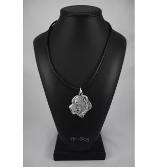 Berger d'Asie Centrale, Sredneasiatskaïa ovtcharka - Collier de chien dans une boîte cadeau, médaillon argenté pour fan de chien, pendentif remarquable de la marque Art-Dog