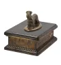 Terrier Tchèque, Cesky Terrier - urne pour cendres de chien, urne personnalisée avec une statuette, urne en bois avec un chien de la marque Art-Dog