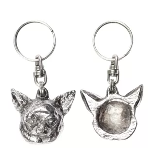 Chihuahua Kurzhaar - Versilberter Anhänger mit einem Hund in einer dekorativen Box, Handtaschenschmuck, Rucksackanhänger der Marke Art-Dog