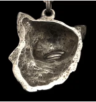 Chihuahua à poil long - un collier avec un chien, un pendentif de chien sur une chaîne en argent, un bijou unique de la marque Art-Dog